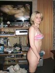 Mature amateur blond mom posing for hubby