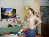 Amateur girl posing in her room