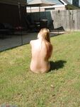 Amateur girl naked at backyard