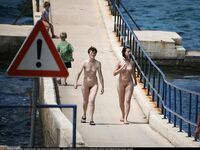Nudist amateurs voyeur pics