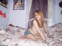 Amateur blonde posing at bedroom