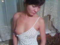 Russian amateur brunette wife private pics