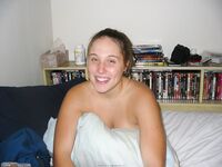 Chubby amateur GF nude posing pics