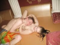 Russian amateur couple sexlife pics 6