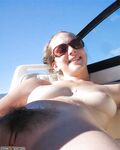 Young amateur couple on vacation