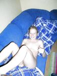 Blonde girlfriend nude posing pics