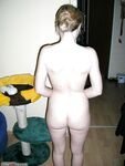 Blonde girlfriend nude posing pics