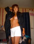 Cute amateur teen posing naked in her room