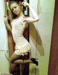Russian amateur girl posing nude on cam