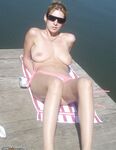 Amateur wife sunbathing nude 4
