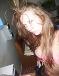 Cute young amateur girl nude self pics