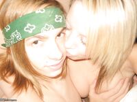 Lesbian teens Jana and Simone