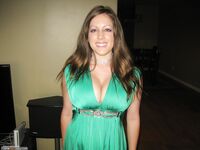 Beautifull mom with big tits